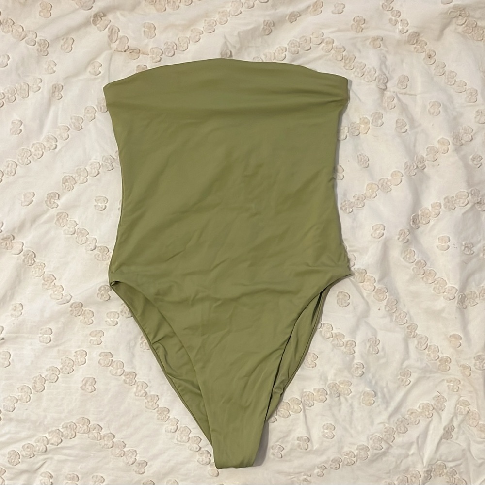 Toast Swim one piece 💚